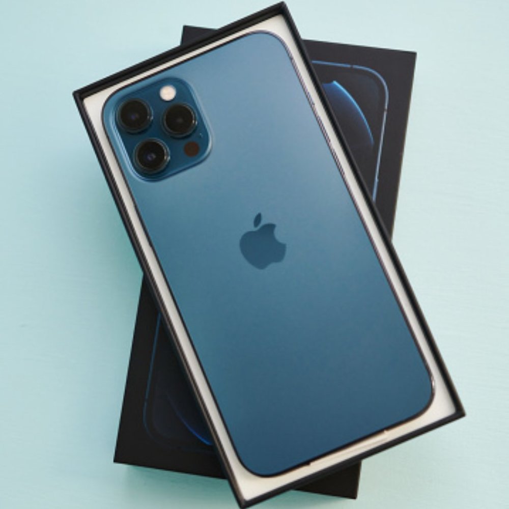 iPhone 12 Pro Max – NWT!